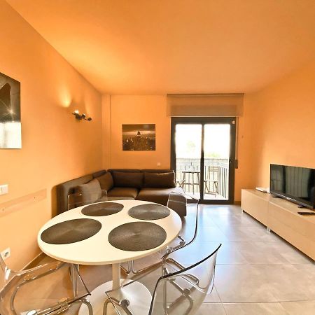 Urban Manresa-City Center Apartment With Balcony מראה חיצוני תמונה
