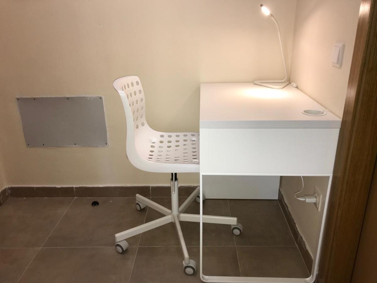 Urban Manresa-City Center Apartment With Balcony מראה חיצוני תמונה