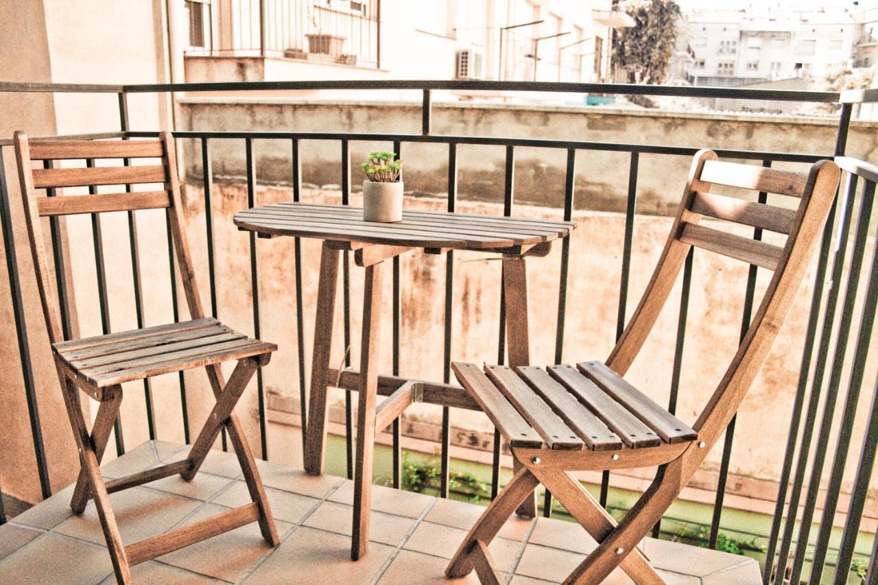 Urban Manresa-City Center Apartment With Balcony מראה חיצוני תמונה